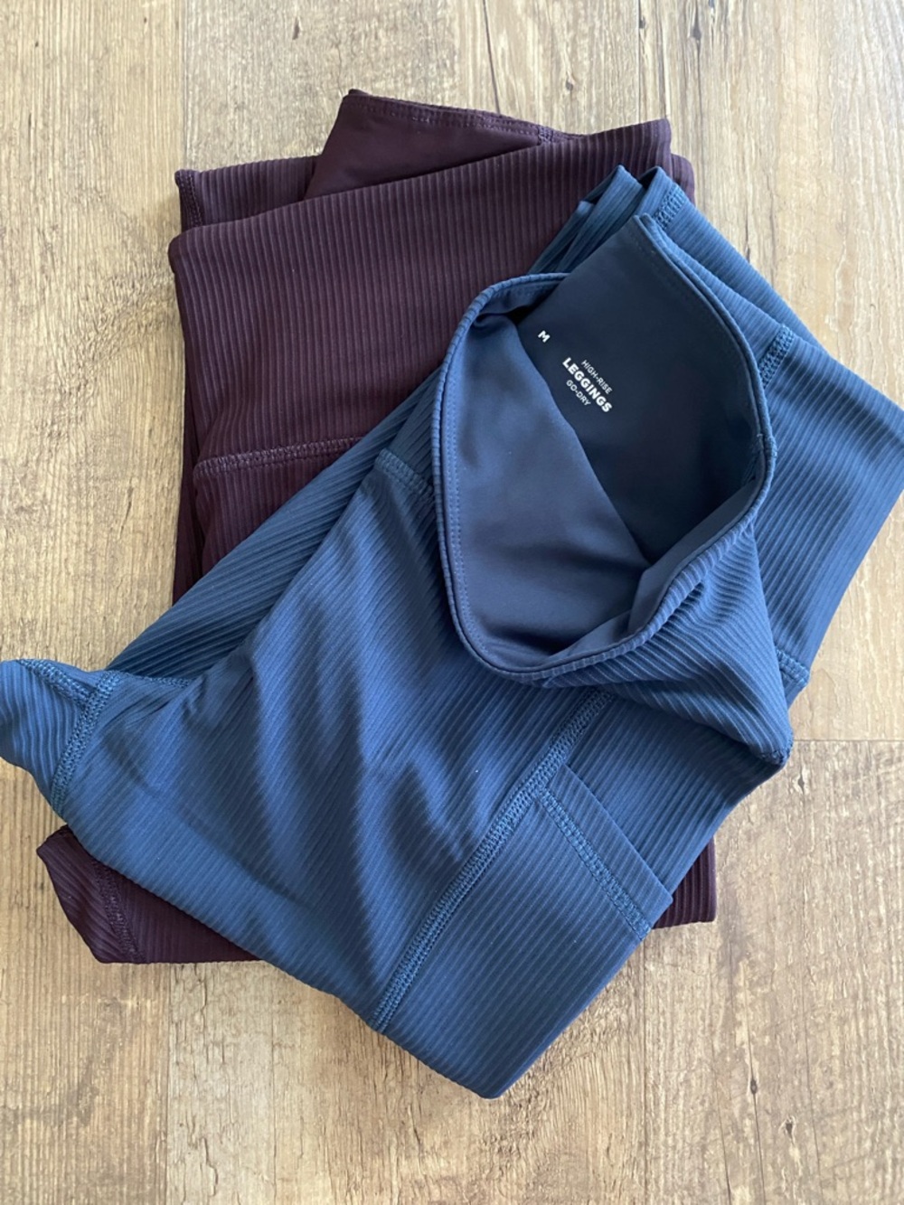 Old Navy high-rise ribbed leggings - 2 pair.